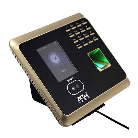 دستگاه حضورغیاب uf100 plus همراه با نرم افزار رایگان نسخه پایه