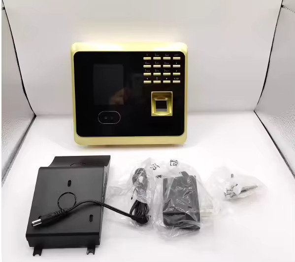 دستگاه حضورغیاب uf100 plus همراه با نرم افزار رایگان نسخه پایه